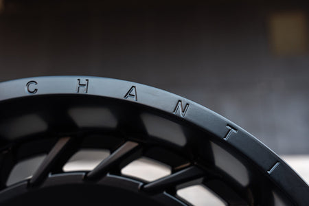 La Chanti OF15 Matt Black