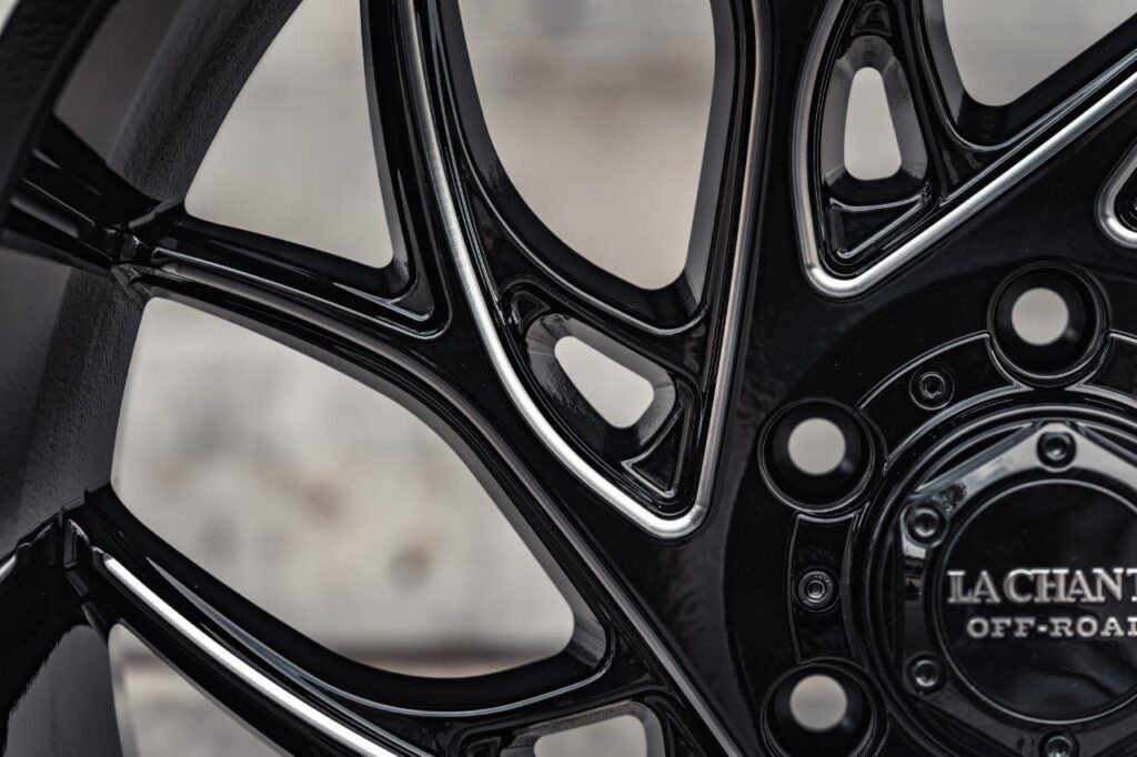 La Chanti OF20 Glossy Black Milled