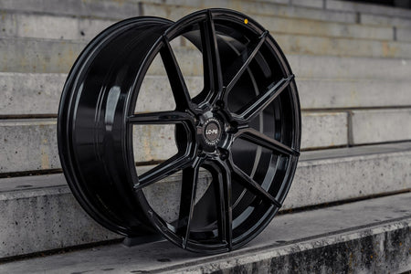 La Chanti P6 Glossy Black