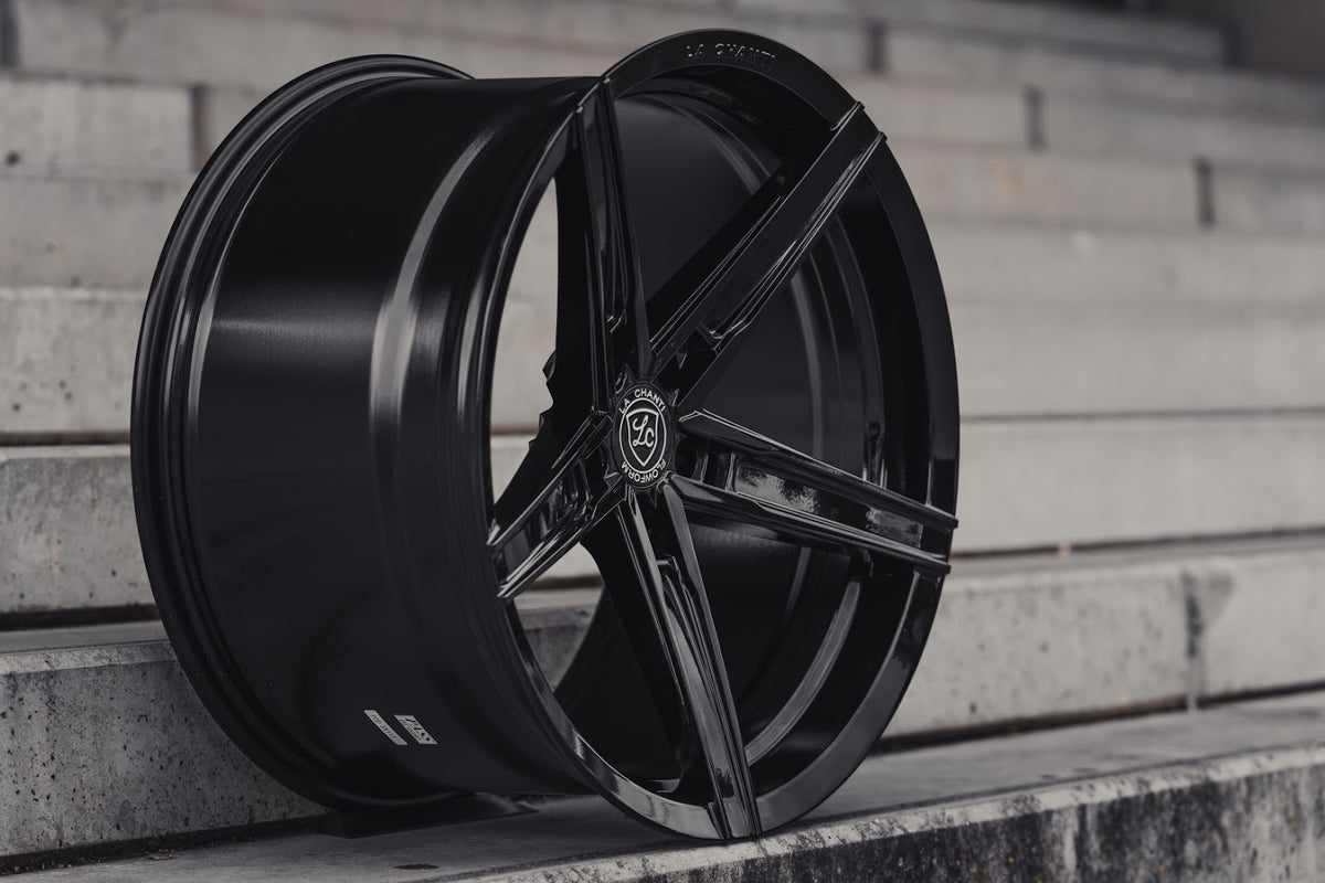 La Chanti P8 Glossy Black