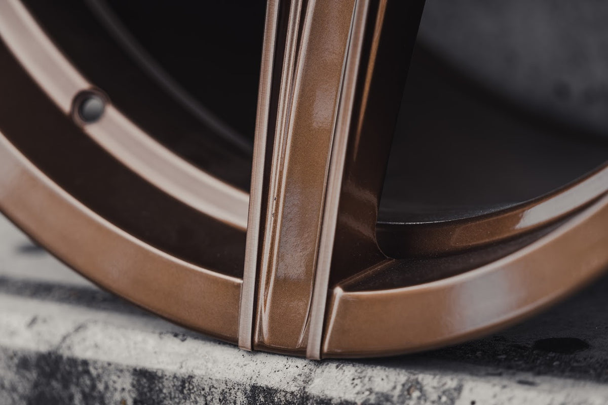 La Chanti P8 Glossy Brushed Bronze