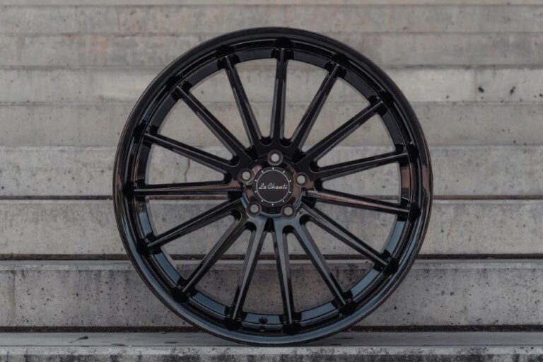 La Chanti P12 Glossy Black