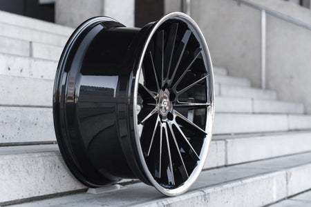 La Chanti P12 Glossy Black