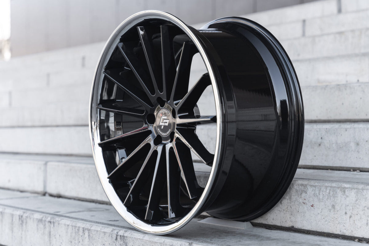La Chanti P12 Glossy Black