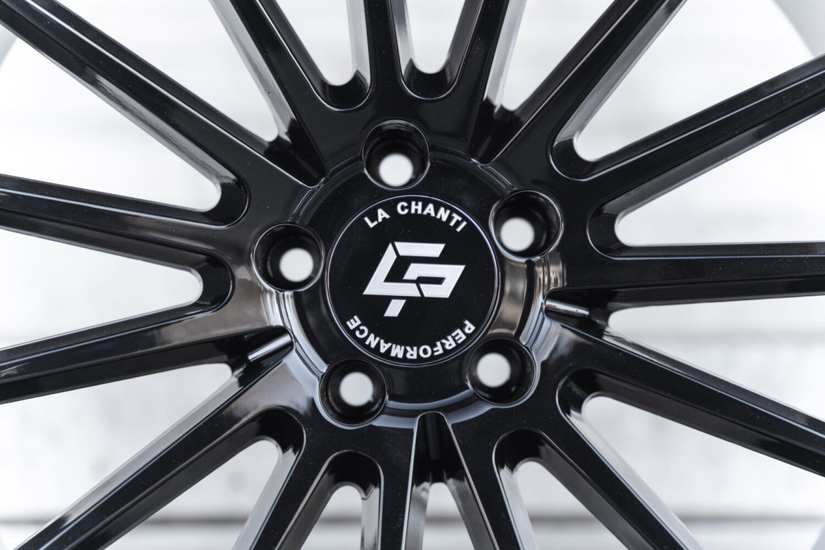 La Chanti P12 Glossy Black