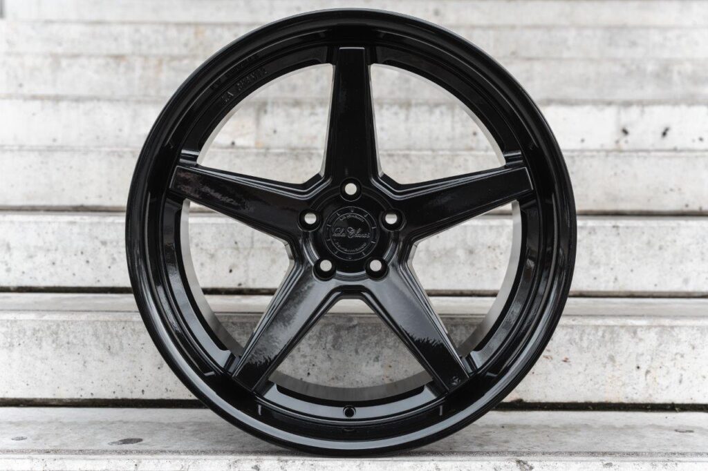 La Chanti P13 Glossy Black