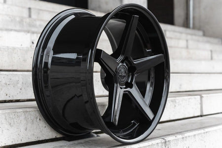 La Chanti P13 Glossy Black
