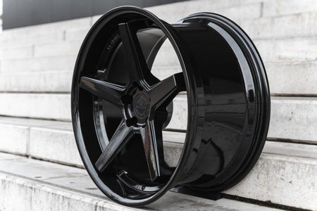La Chanti P13 Glossy Black