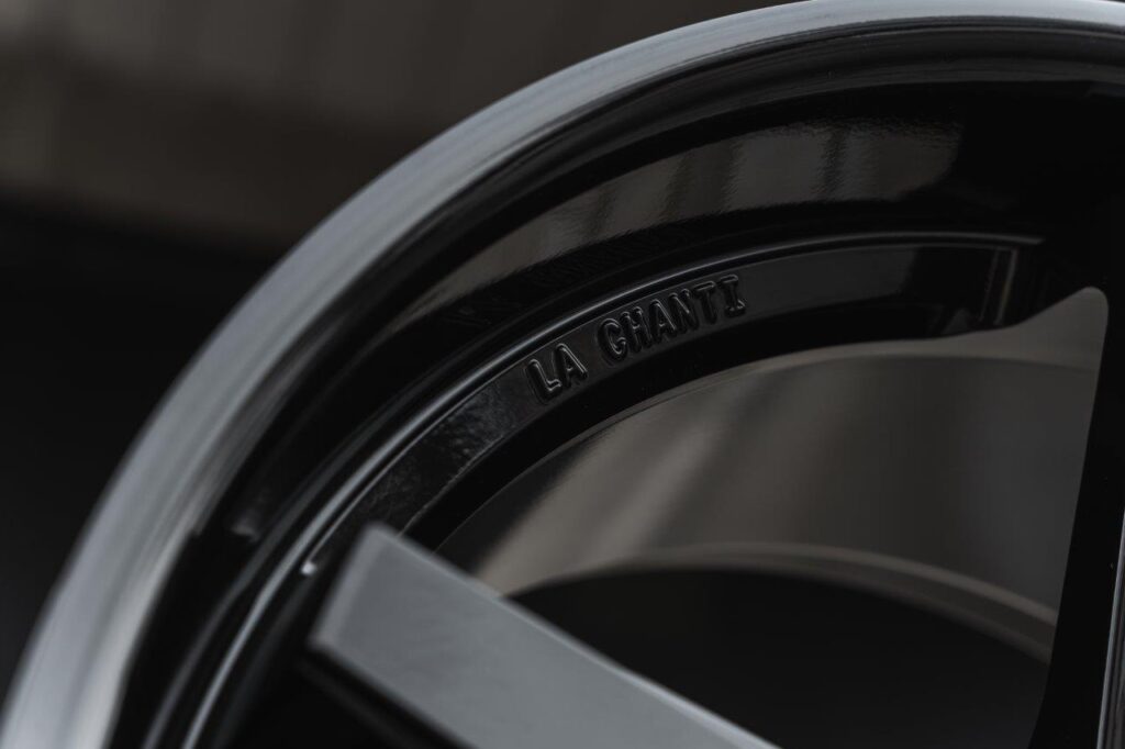 La Chanti P13 Glossy Black