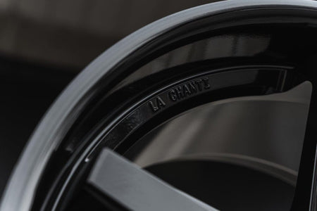 La Chanti P13 Glossy Black