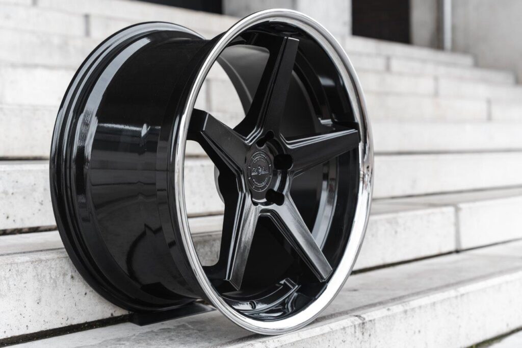 La Chanti P13 Glossy Black