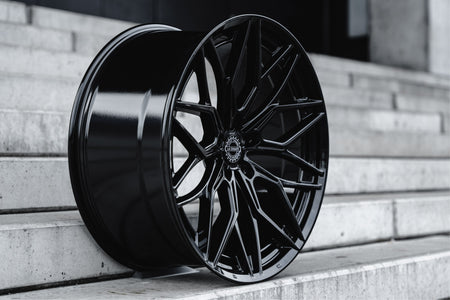 La Chanti P14 Glossy Black