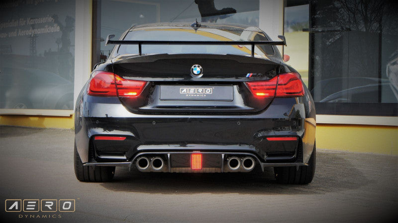 AERO Diffusor LED Carbon für BMW M3 M4 F8X