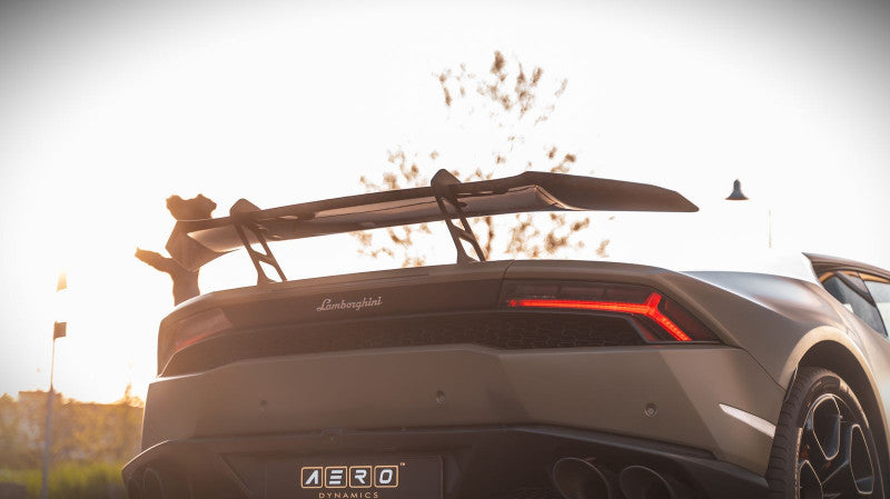 AERO Heckflügel Schwanenhals Carbon für Lamborghini Huracan