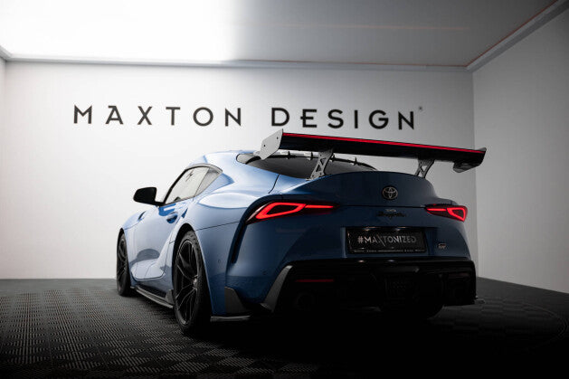 Carbon Heckspoiler Heckflügel Standfuß Außen + LED passend für Toyota Supra Mk5