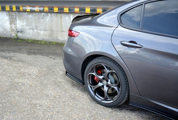 Diffusor Flaps passend für Alfa Romeo GIULIA VELOCE schwarz Hochglanz