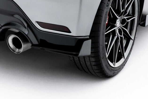 Diffusor Flaps passend für Toyota GR Yaris Mk4 Facelift schwarz Hochglanz (TOYA4FGR4CNC-RSF1-G)