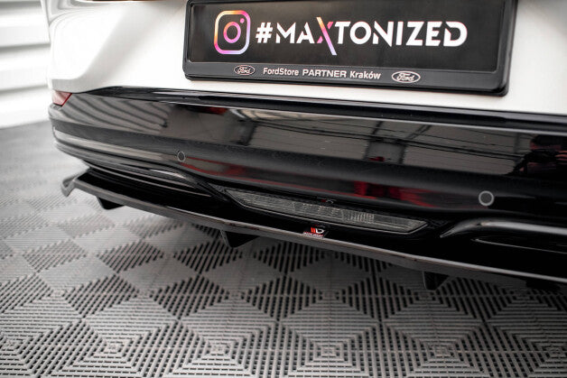 Diffusor Heckansatz passend für Ford Mustang Mach-E Mk1 schwarz Hochglanz