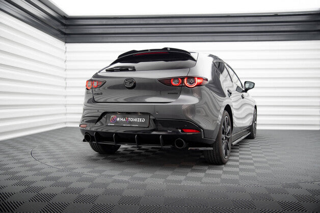 Heckansatz Diffusor passend für Mazda 3 Mk4 roter Kern