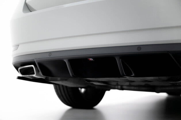 Heckansatz Diffusor V.1 passend für Skoda Superb Liftback / Combi Mk3 schwarz Hochglanz