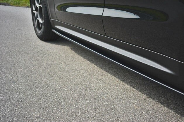 Seitenschweller Ansatz (Paar) passend für Alfa Romeo Stelvio Mk1 schwarz Hochglanz