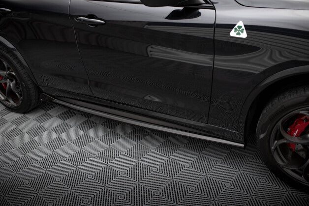 Seitenschweller Ansatz (Paar) passend für Alfa Romeo Stelvio Quadrifoglio Mk1 schwarz Hochglanz