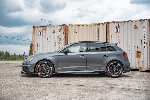 Seitenschweller Ansatz (Paar) passend für Audi RS3 8V Sportback roter Kern + Hochglanz Flaps