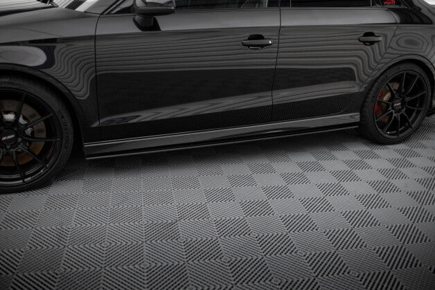 Seitenschweller Ansatz (Paar) passend für Audi RS3 Limousine 8V FL roter Kern