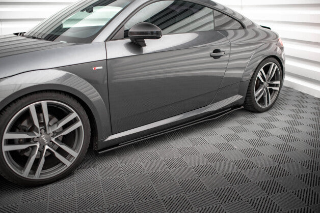 Seitenschweller Ansatz (Paar) passend für Audi TT S / S-Line 8S roter Kern