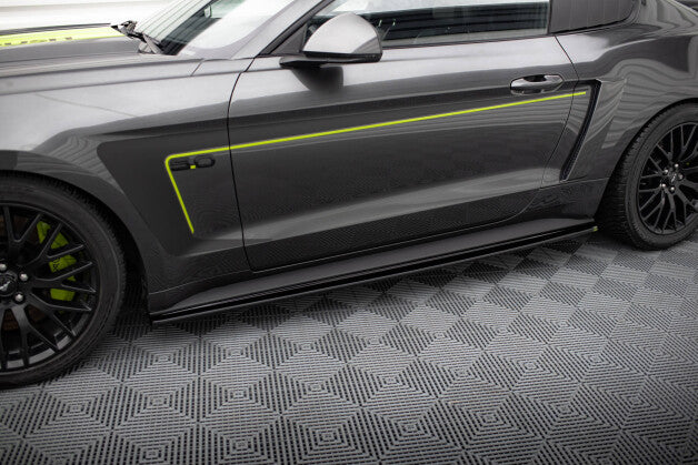 Seitenschweller Ansatz (Paar) passend für Ford Mustang GT Mk6 schwarz Hochglanz