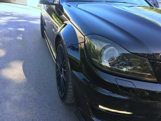 Seitenschweller Ansatz (Paar) passend für Mercedes C63 AMG Limousine / Kombi W204 FL / S204 FL schwarz Hochglanz