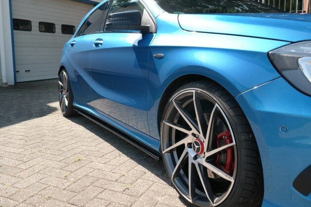 Seitenschweller Ansatz (Paar) passend für Mercedes W176 AMG-LINE vor FL Carbon Look