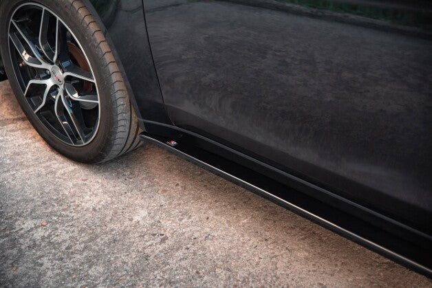 Seitenschweller Ansatz (Paar) passend für Mitsubishi Lancer Mk8 schwarz Hochglanz