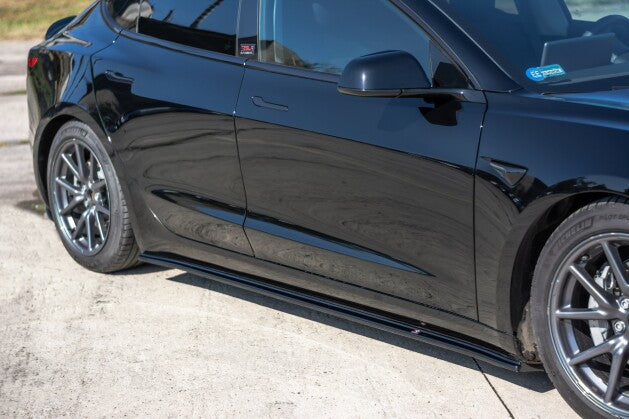 Seitenschweller Ansatz (Paar) passend für Tesla Model 3 / Model 3 Performance Mk1 / Mk1 FL schwarz Hochglanz