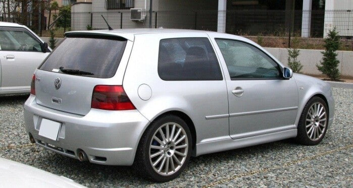 Seitenschweller passend für VW Golf 4 3 TÜRER < R32 LOOK >